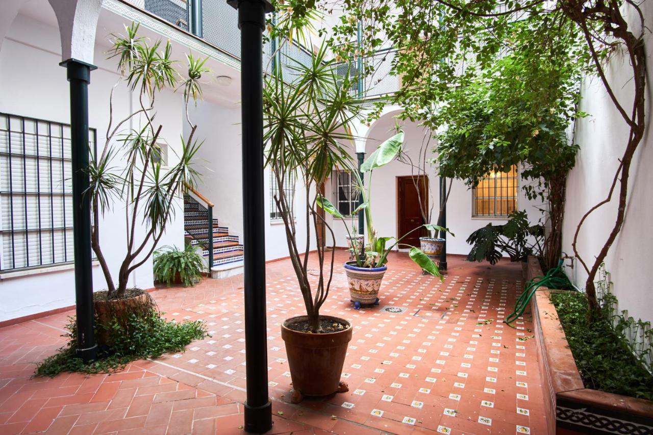 Pureza Oasis Suite Seville Exterior photo